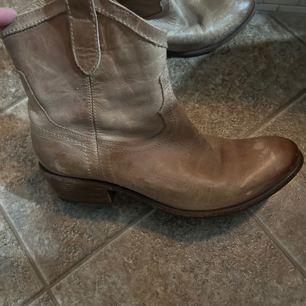 FRYE heeled boot